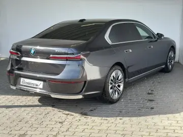 BMW 750e xDrive Navi.LED.ACC.360 .Massage.SoftClose