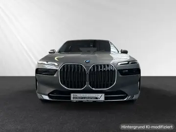 BMW 750e xDrive TV-Fond-Entert. DA&PAProf. Sitzbelüf