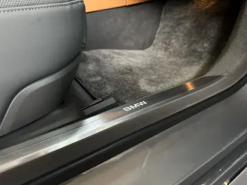 BMW 750e xDrive TV-Fond-Entert. DA&PAProf. Sitzbelüf