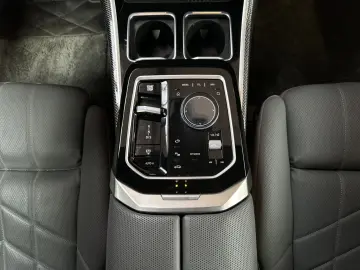 BMW 750e xDrive TV-Fond-Entert. DA&PAProf. Sitzbelüf