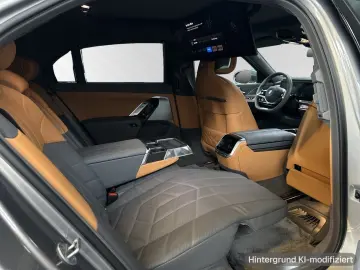 BMW 750e xDrive TV-Fond-Entert. DA&PAProf. Sitzbelüf