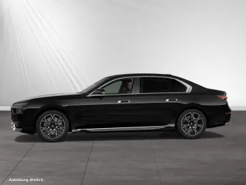 BMW 750e xDrive TV-Fond-Entertainment DA&PAProf. B&W