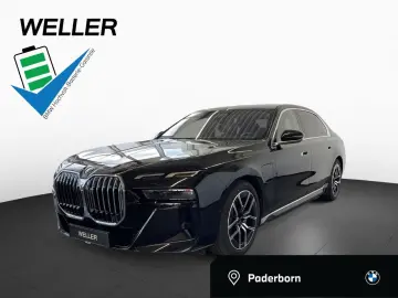 BMW 750e xDr M Sport AktivL Pano AHK B&W 360  DAPro