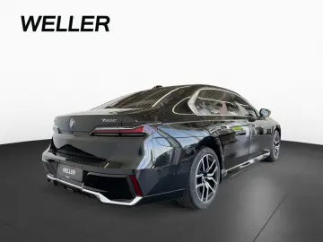 BMW 750e xDr M Sport AktivL Pano AHK B&W 360  DAPro