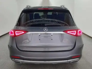 MERCEDES-BENZ GLE 350 e 4M AMG Pano AHK Distronic Burmester