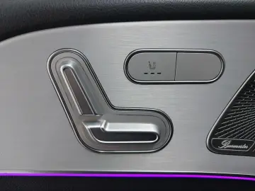 MERCEDES-BENZ GLE 350 e 4M AMG Pano AHK Distronic Burmester