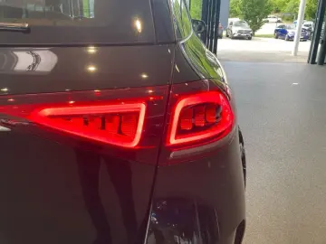 MERCEDES-BENZ GLE 300 d 4M AMG-Line EXCLUSIVE Pano A…