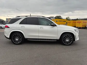 MERCEDES-BENZ GLE 350 e 4M AMG PANO-SHD 360 KAMERA AMBIENTE