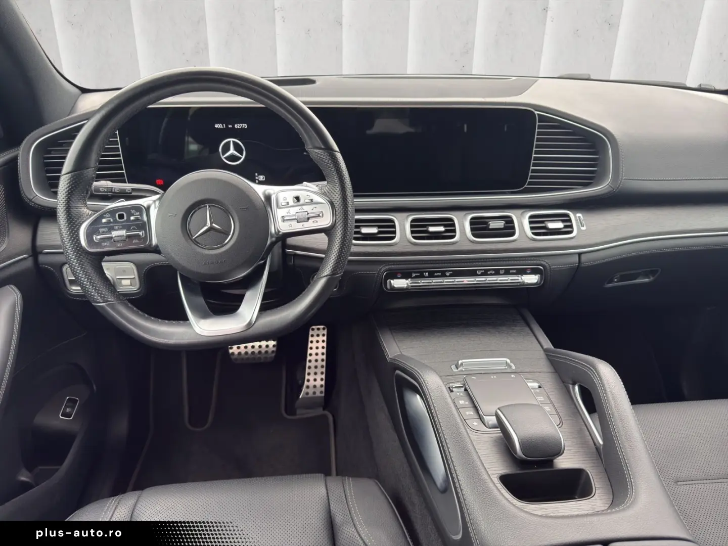 MERCEDES-BENZ GLE 400 4Matic AMG Pano Burmeister AHK 1.Hand