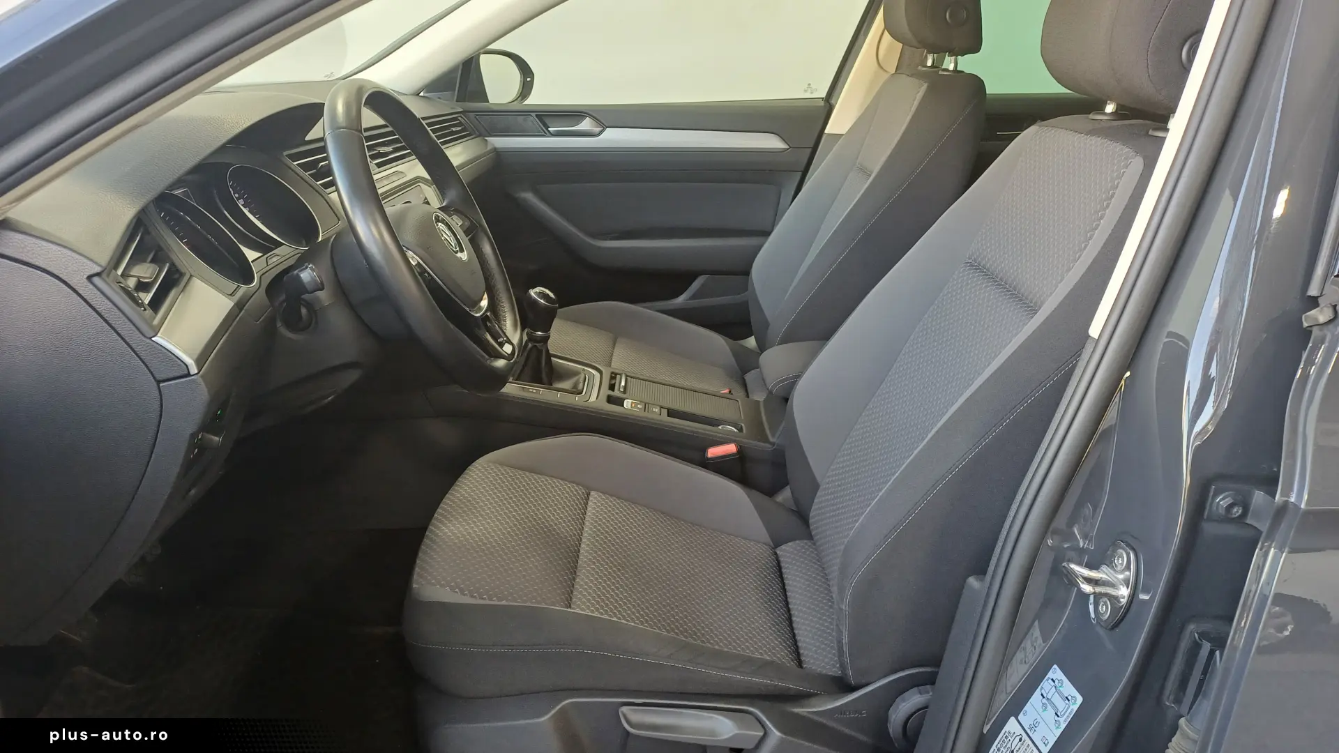 VW Passat Variant Advance 2.0 TDI 150CP M6
