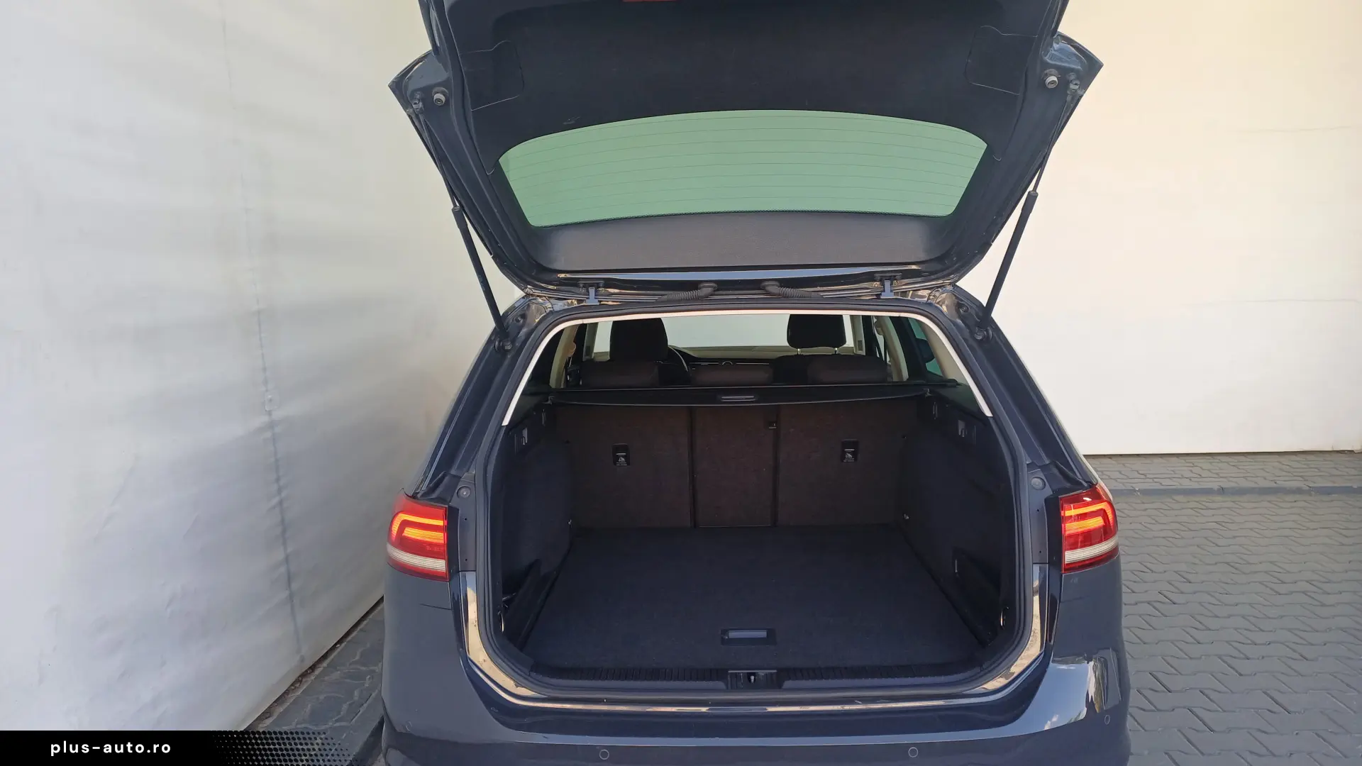 VW Passat Variant Advance 2.0 TDI 150CP M6