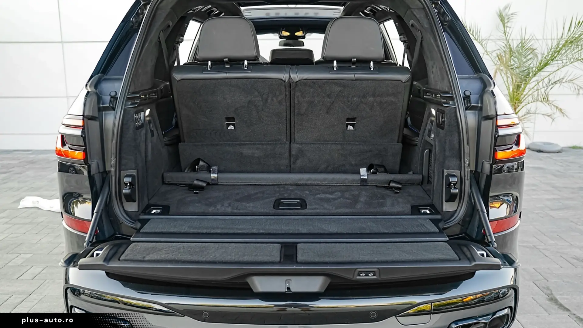 BMW X7 M60i xDrive