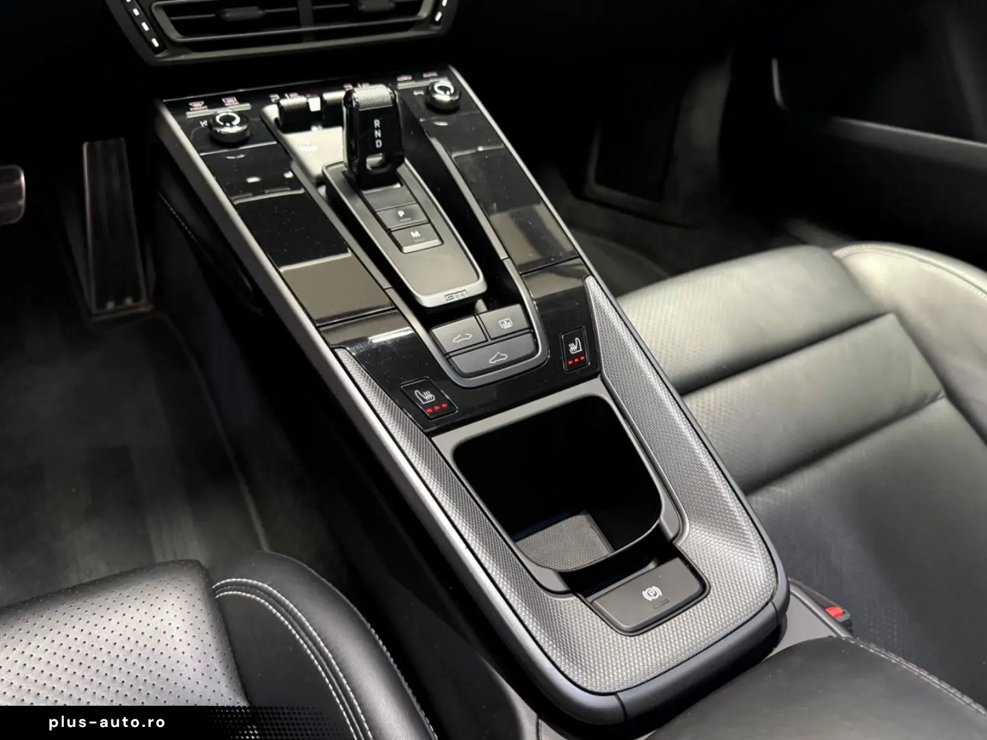 PORSCHE 992-911 CARRERA COUPE PANO SPORT-AGA KAMERA 21