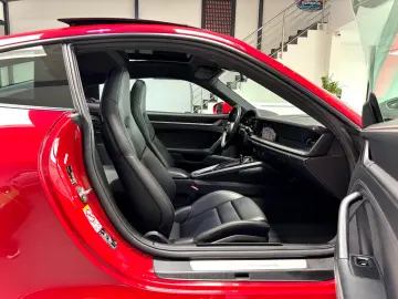 PORSCHE 992-911 CARRERA COUPE PANO SPORT-AGA KAMERA 21