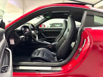 PORSCHE 992-911 CARRERA COUPE PANO SPORT-AGA KAMERA 21