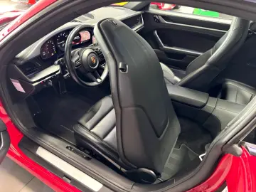 PORSCHE 992-911 CARRERA COUPE PANO SPORT-AGA KAMERA 21