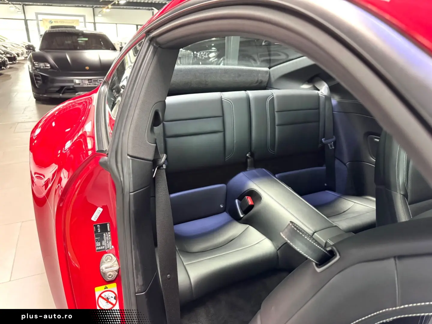 PORSCHE 992-911 CARRERA COUPE PANO SPORT-AGA KAMERA 21