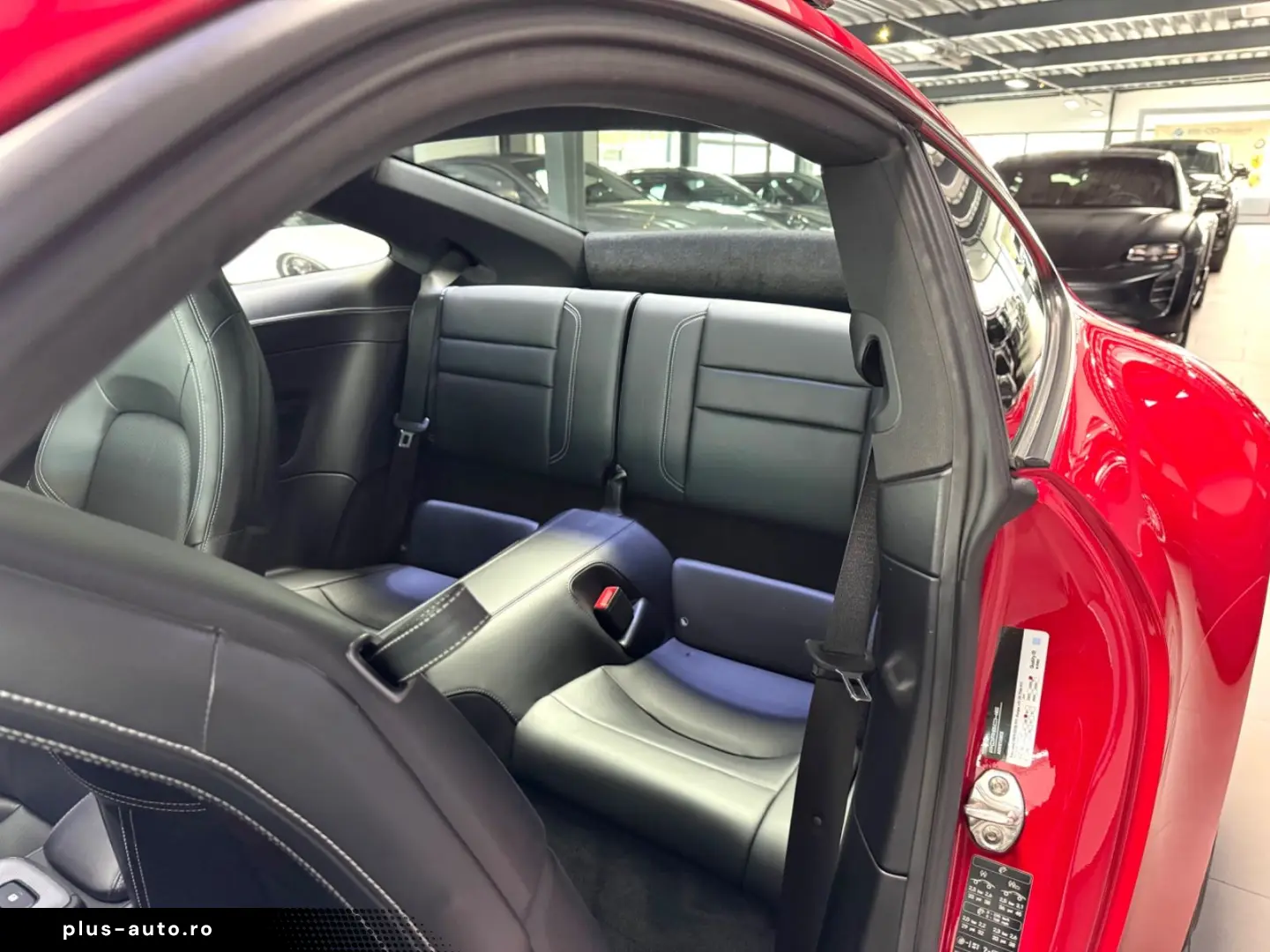 PORSCHE 992-911 CARRERA COUPE PANO SPORT-AGA KAMERA 21