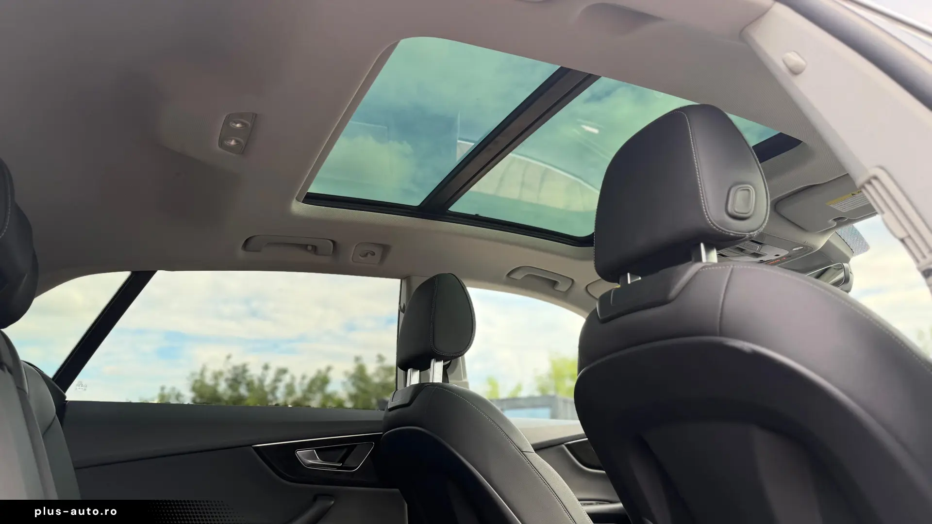 AUDI Q8 2021
