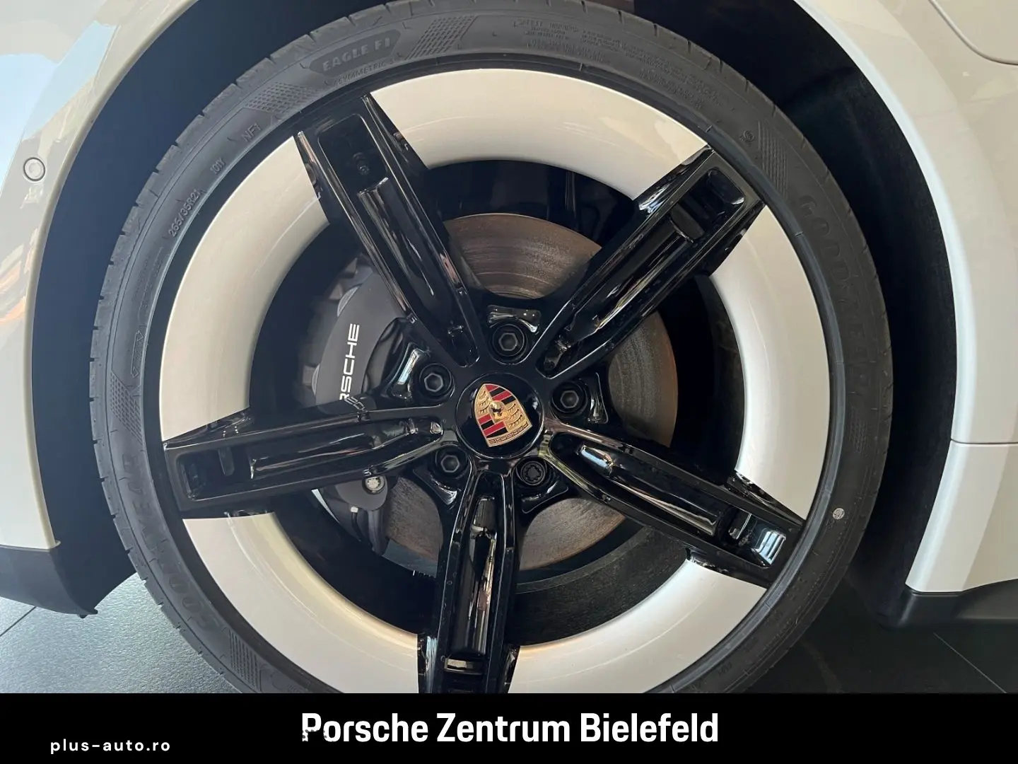 PORSCHE Taycan Sport Turismo LED-Matrix Surround-View