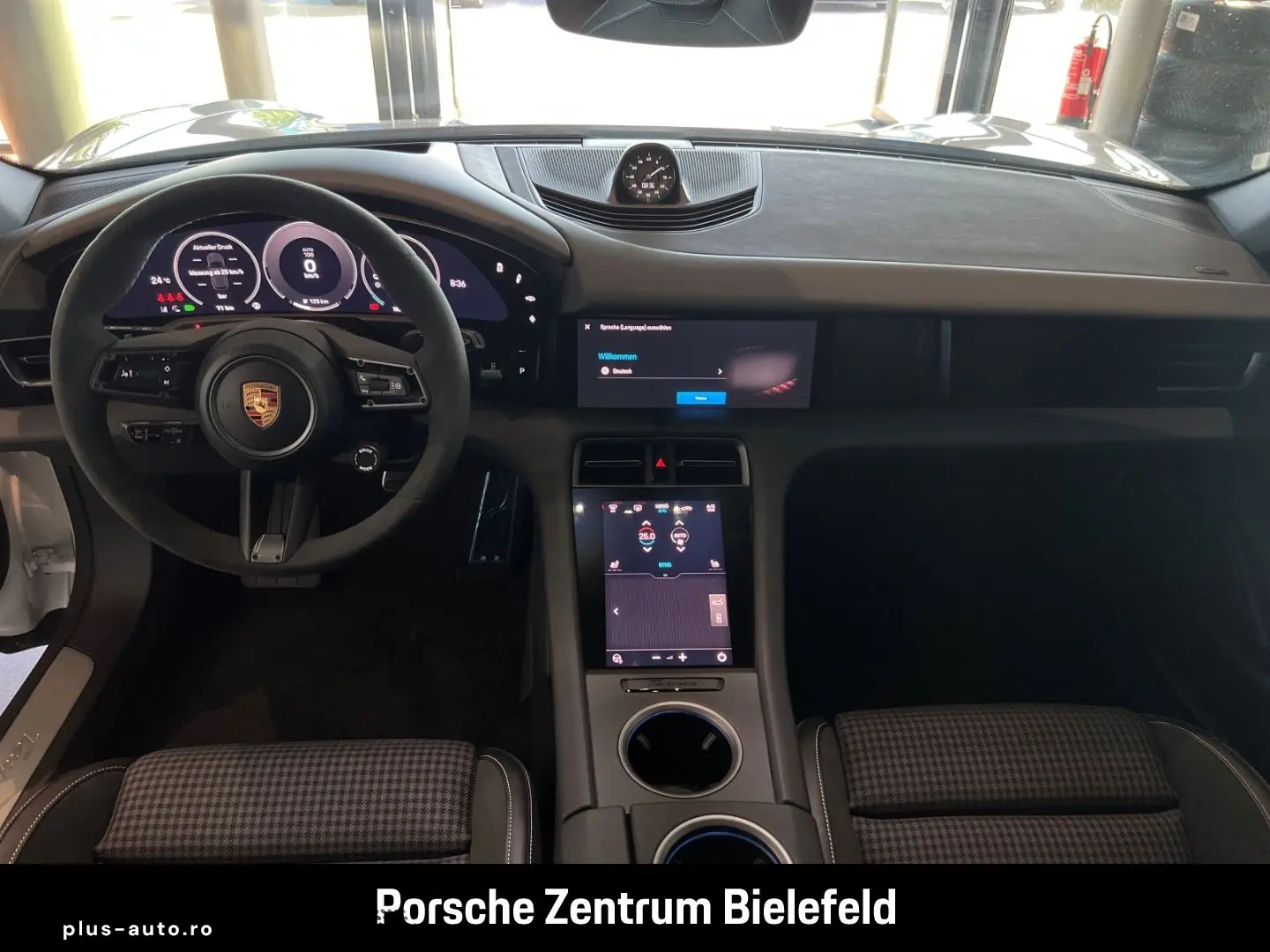 PORSCHE Taycan Sport Turismo LED-Matrix Surround-View
