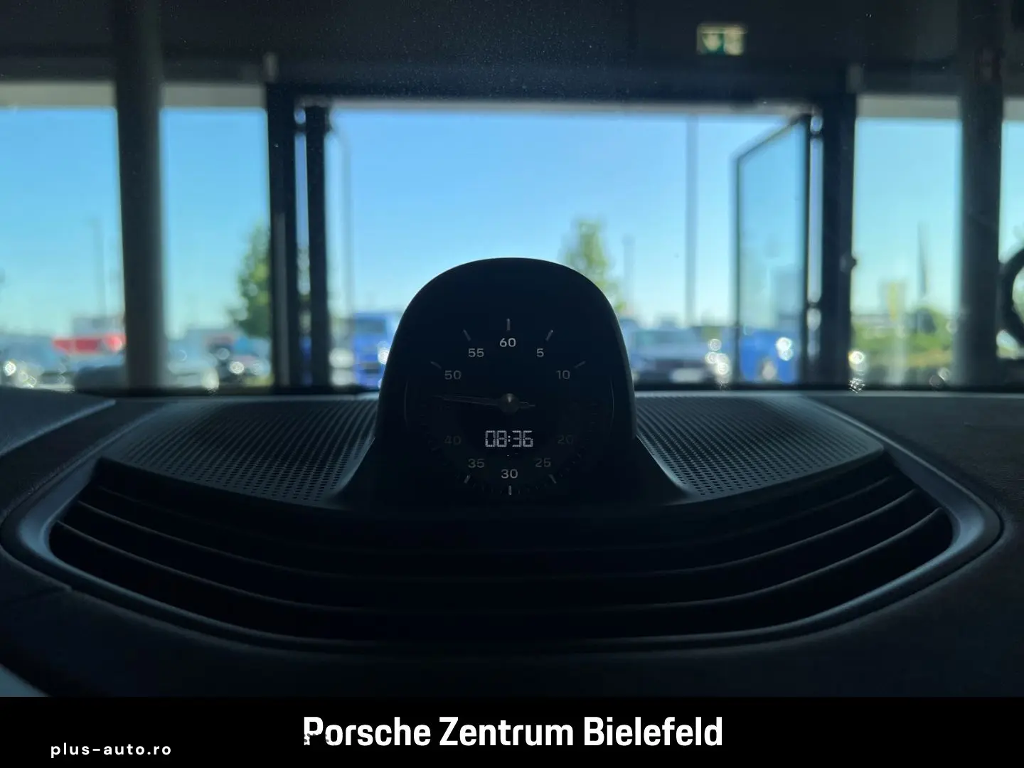 PORSCHE Taycan Sport Turismo LED-Matrix Surround-View