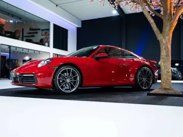 PORSCHE 992 992 Carrera 2 Coupé  LAGE BIV  - Pano - CC -