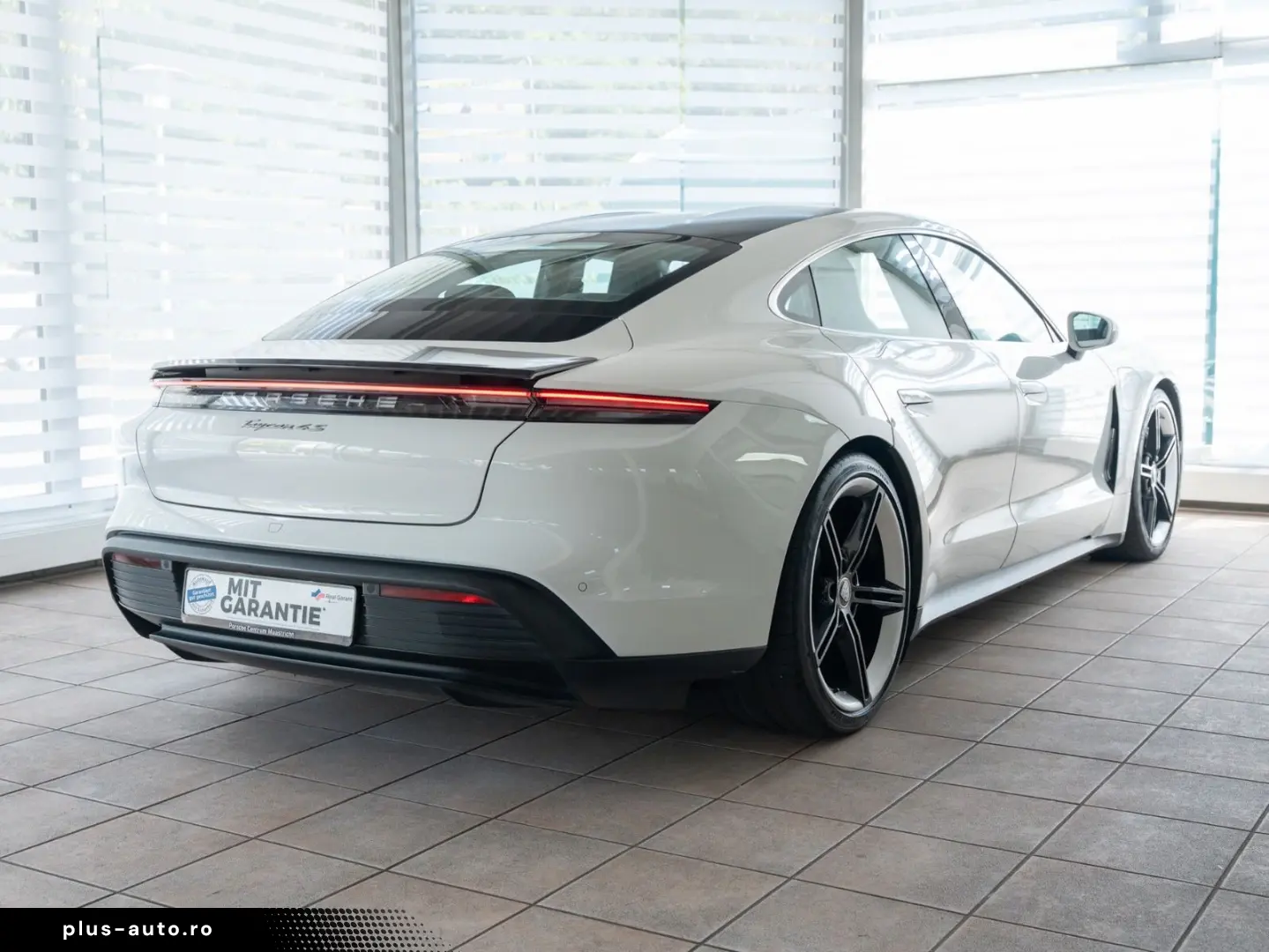 PORSCHE Taycan 4S BOSE LenkHzg Sport-Chrono
