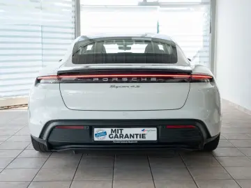 PORSCHE Taycan 4S BOSE LenkHzg Sport-Chrono