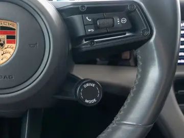 PORSCHE Taycan 4S BOSE LenkHzg Sport-Chrono
