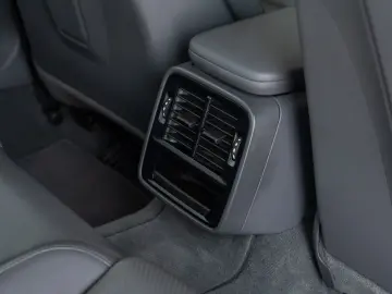 PORSCHE Taycan 4S BOSE LenkHzg Sport-Chrono