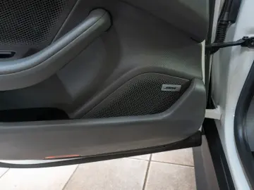 PORSCHE Taycan 4S BOSE LenkHzg Sport-Chrono
