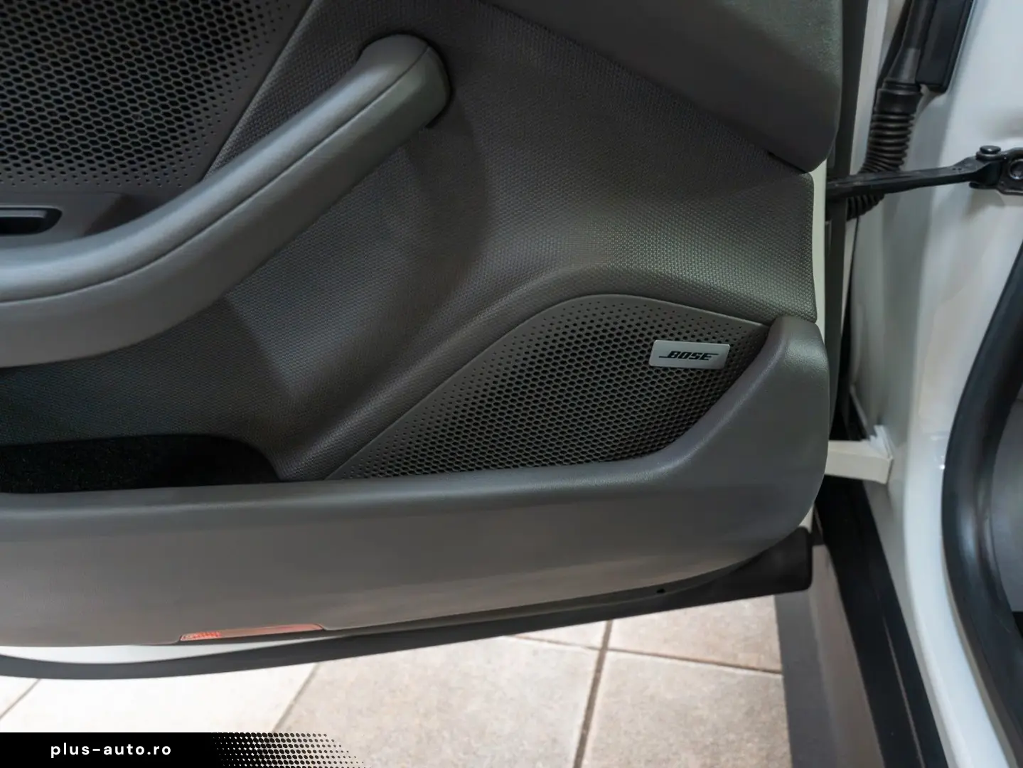 PORSCHE Taycan 4S BOSE LenkHzg Sport-Chrono