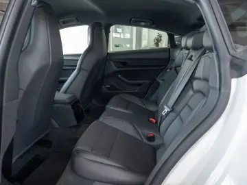 PORSCHE Taycan 4S BOSE LenkHzg Sport-Chrono