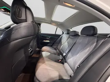 MERCEDES-BENZ E 220 d
