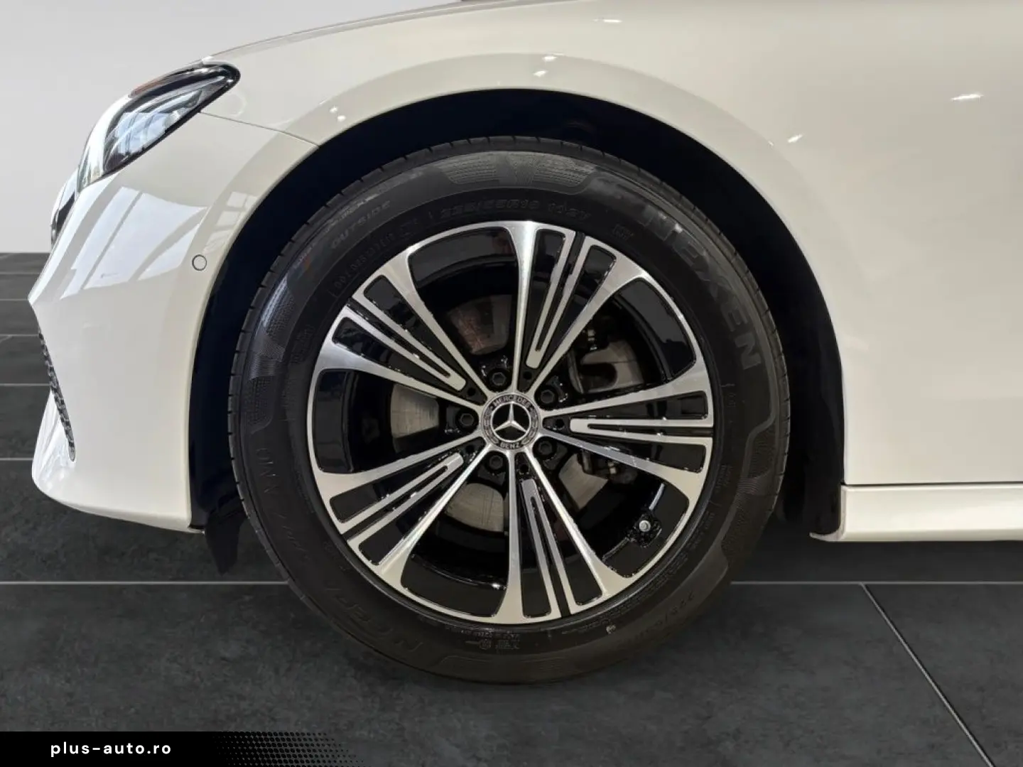 MERCEDES-BENZ E 220 d