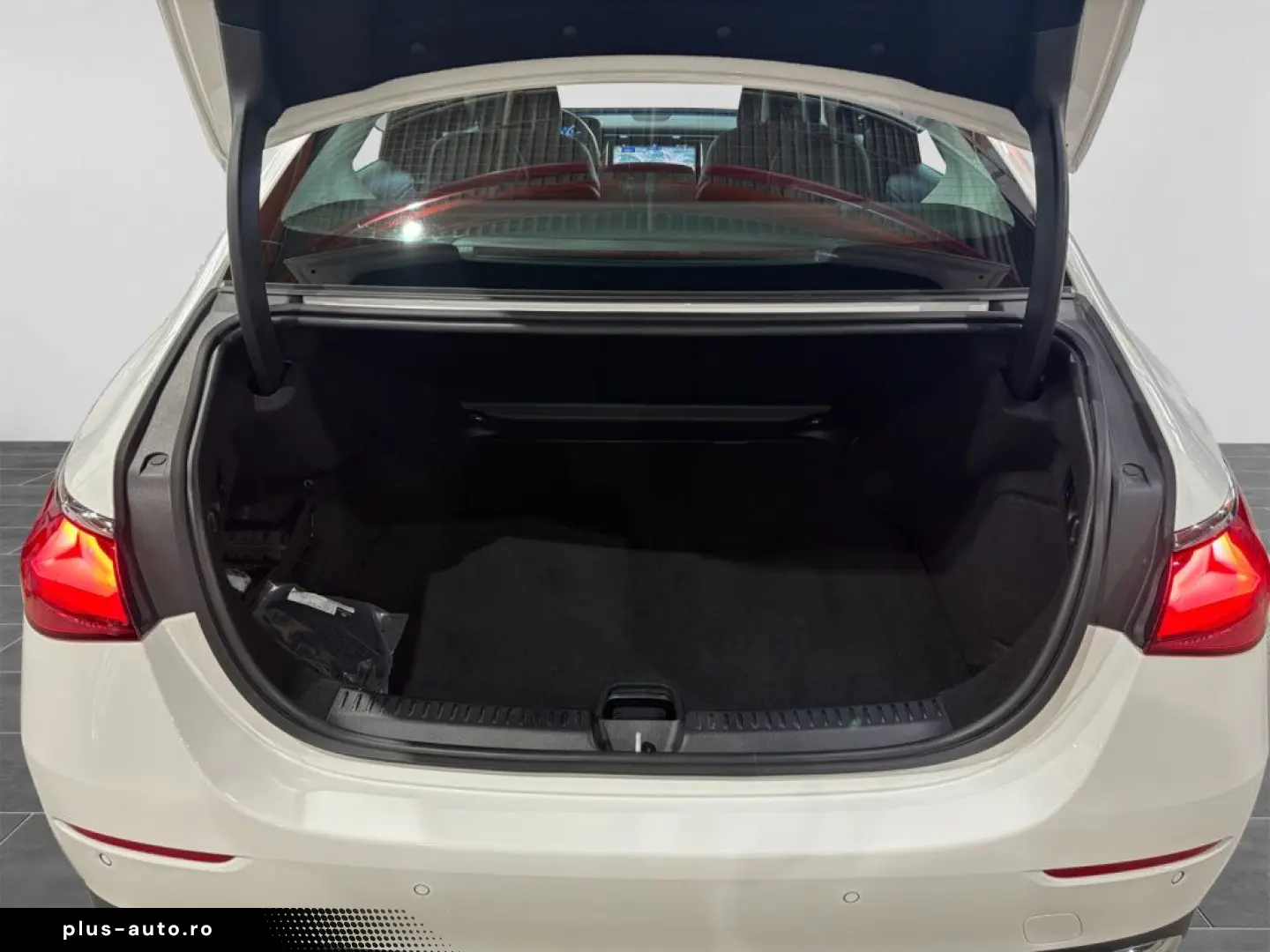 MERCEDES-BENZ E 220 d
