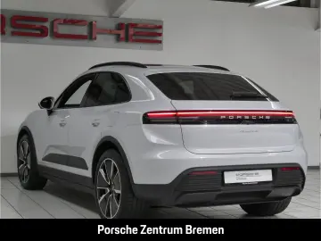 PORSCHE Macan 4