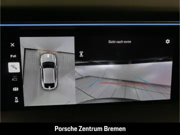 PORSCHE Macan 4