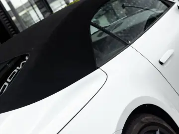 PORSCHE 992 Cabrio 992 3.0 Carrera  385 PK