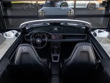 PORSCHE 992 Cabrio 992 3.0 Carrera  385 PK