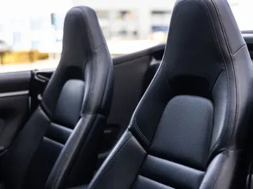 PORSCHE 992 Cabrio 992 3.0 Carrera  385 PK