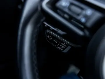PORSCHE 992 Cabrio 992 3.0 Carrera  385 PK