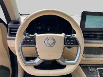SSANGYONG Rexton 2 2 D 4x4 8-AT Sapphire