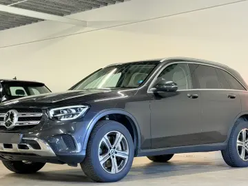 MERCEDES-BENZ GLC 300de 4Matic ACC Matrix Pano Ambilight