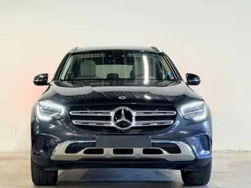 MERCEDES-BENZ GLC 300de 4Matic ACC Matrix Pano Ambilight