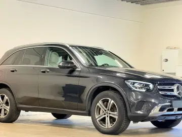 MERCEDES-BENZ GLC 300de 4Matic ACC Matrix Pano Ambilight