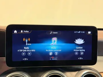 MERCEDES-BENZ GLC 300de 4Matic ACC Matrix Pano Ambilight