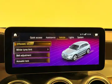 MERCEDES-BENZ GLC 300de 4Matic ACC Matrix Pano Ambilight