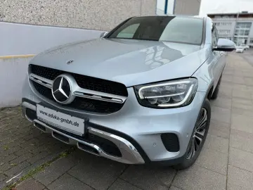 MERCEDES-BENZ GLC 300 DE 4MATIC Coupé PHEV Leder LED Kamera